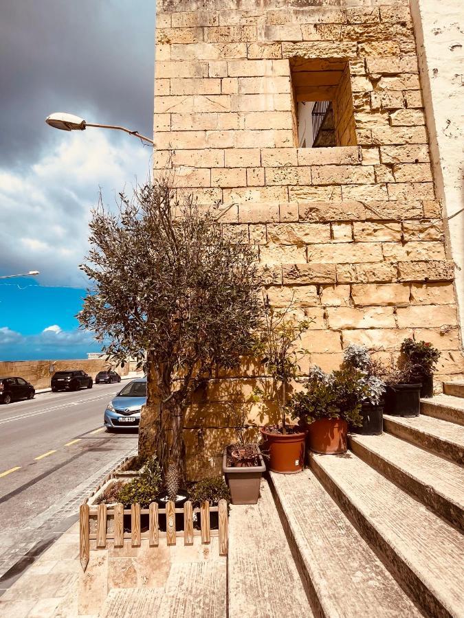 10 La Ruelle Apartment Valletta Exterior photo